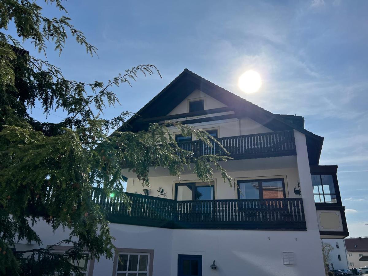 Aparthotel Parsberg Lferstl 外观 照片